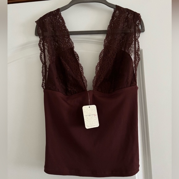 Free people- Power Play Cami - Picture 1 of 4